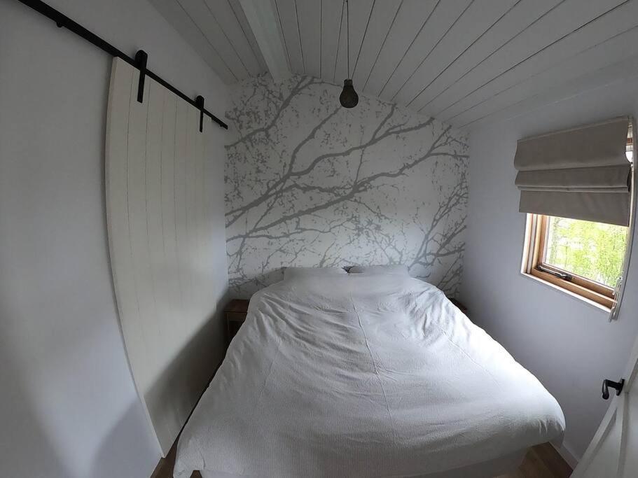 Strandvakantiehuisje! Воркум Экстерьер фото